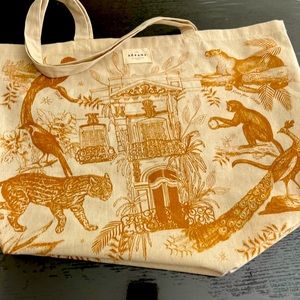 Sezane utility bag.  Reusable tote.  French luxury.  Long lasting.